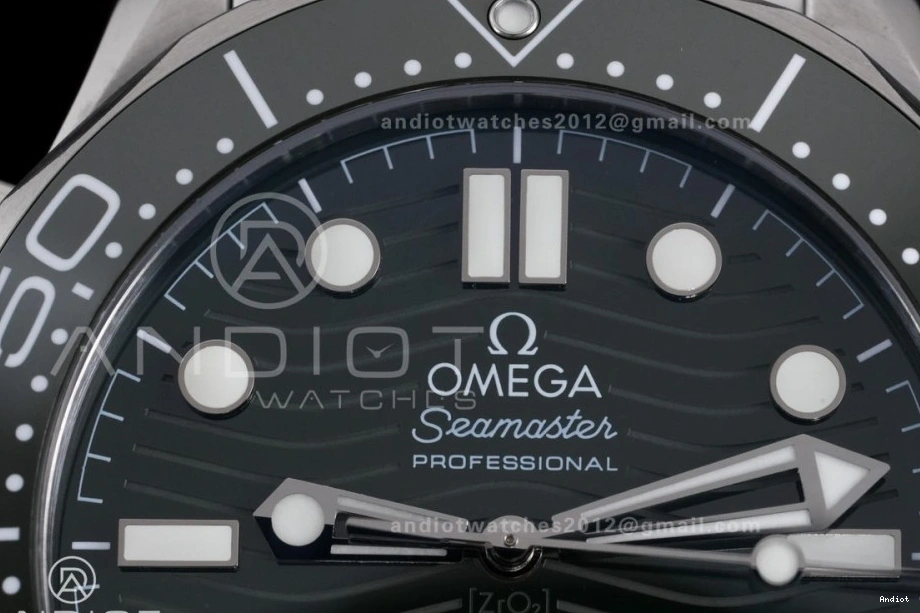 Asian V4 1:1 Green Dial Seamaster Best VSF Clone Edition Bezel Green 300M Ceramic Bracelet Super 8800 On Diver SS 1219